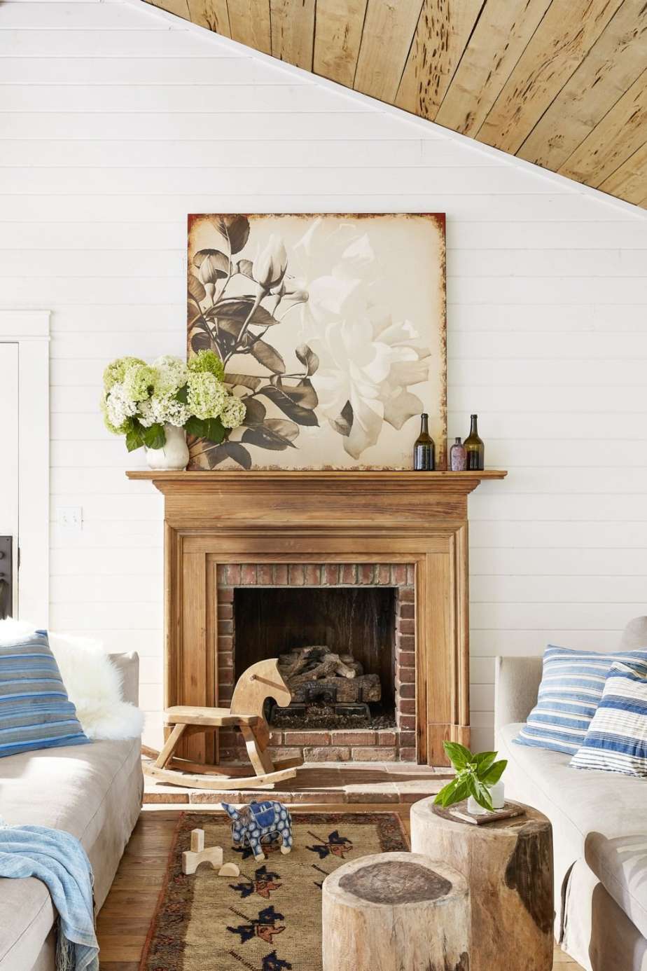 Cozy Fireplace Ideas - Best Mantel Decor Ideas