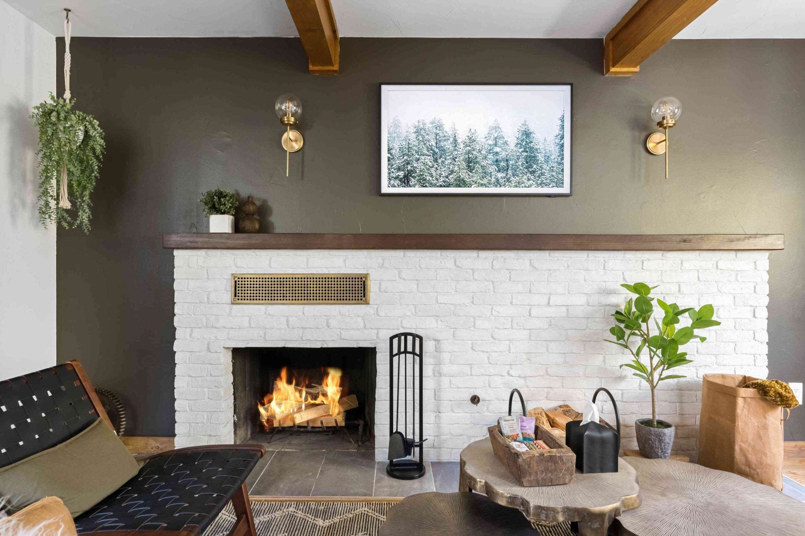 Fireplace Decor Ideas That Will Warm Your Hearth