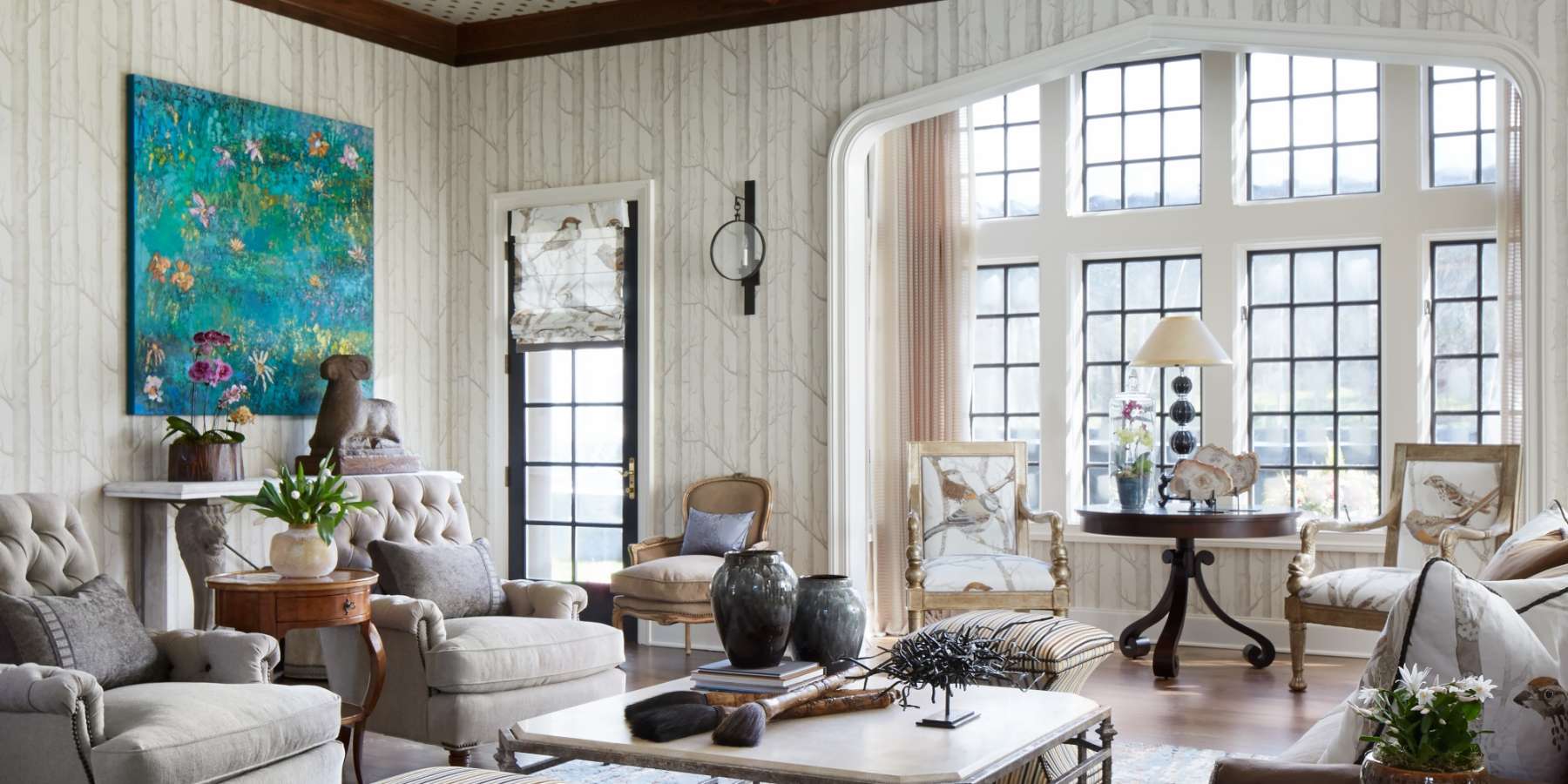 A Guide to Colonial-Style Living Room Design - Cyrus Rugs