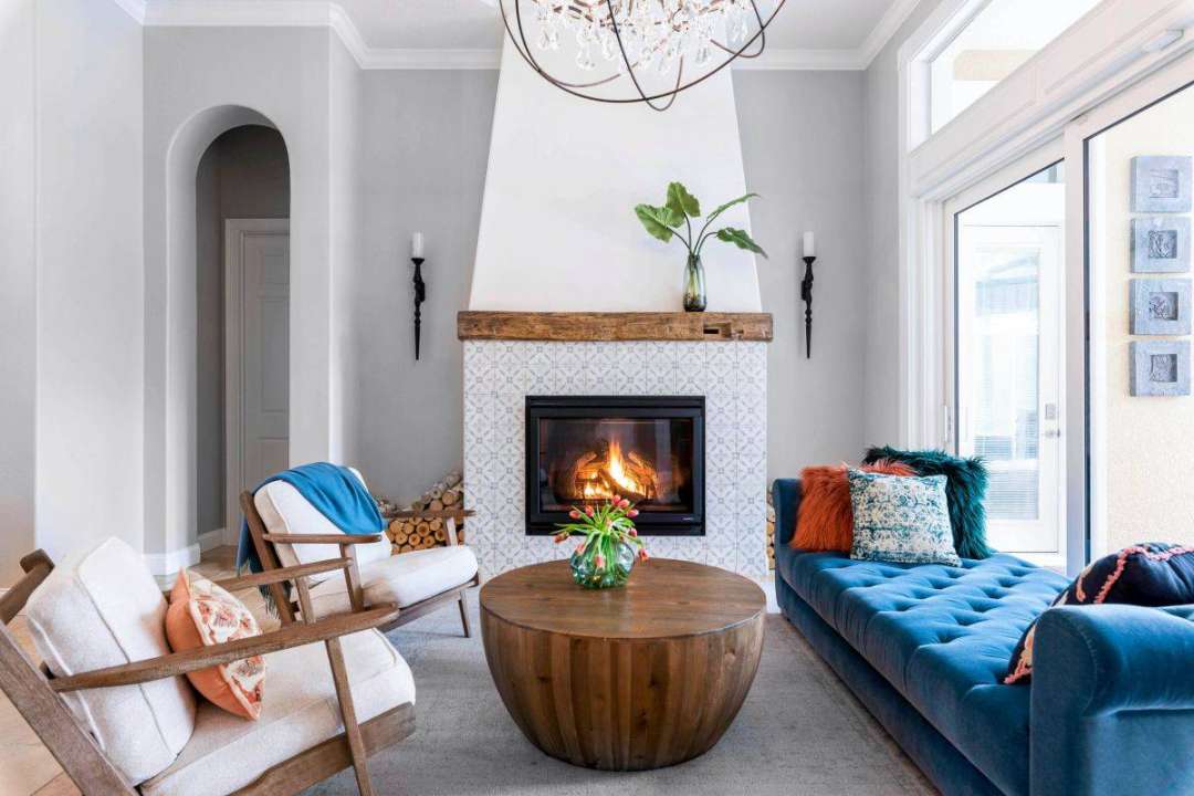 Cheerful Beach Style Living Rooms with Fireplace Perfect for the