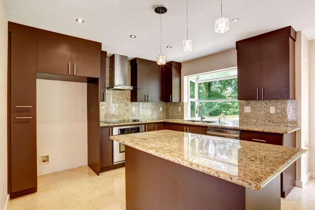 Colour Combinations with Brown Cabinets in Your Kitchen