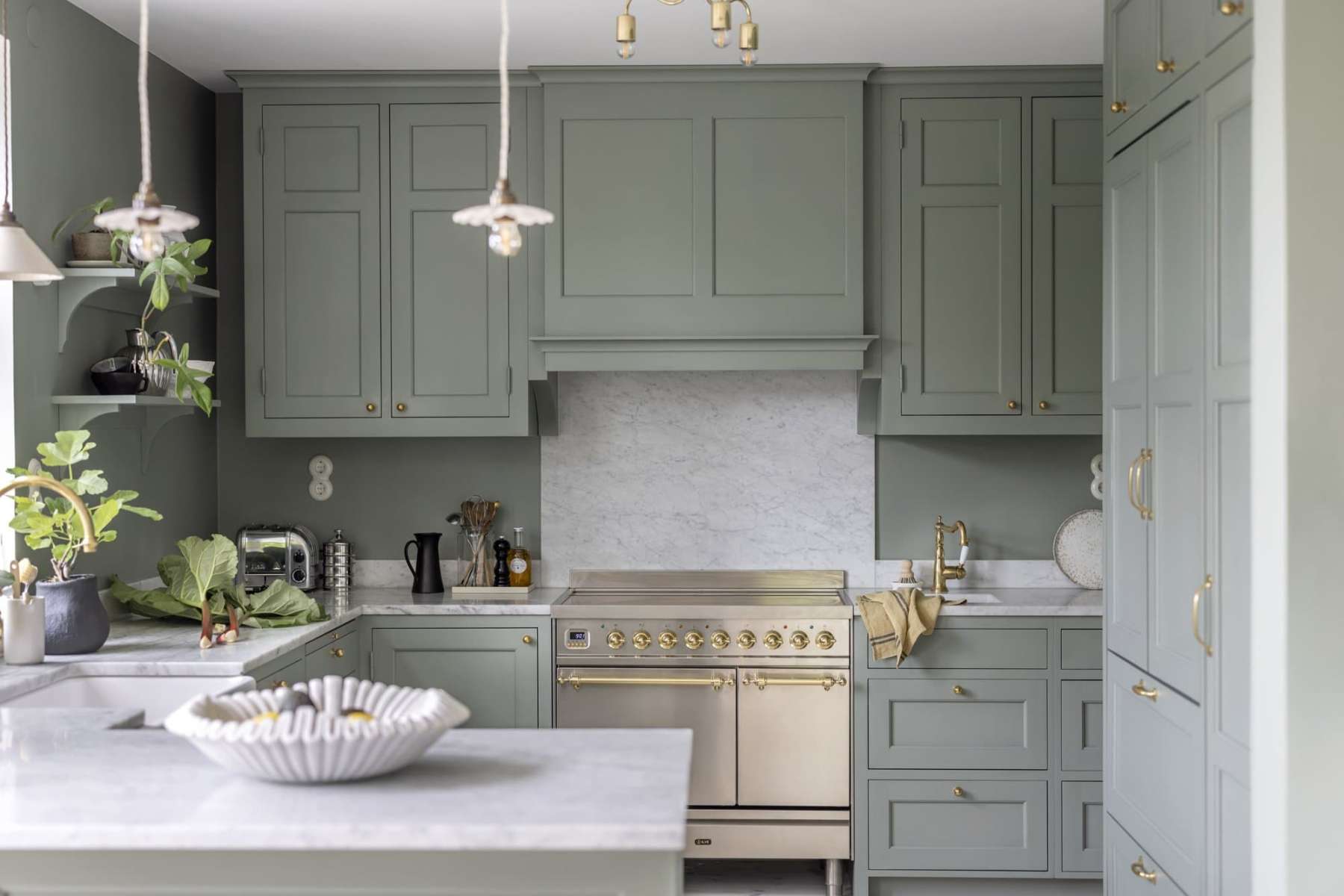 Corner kitchen cabinet ideas to optimize your kitchen layout