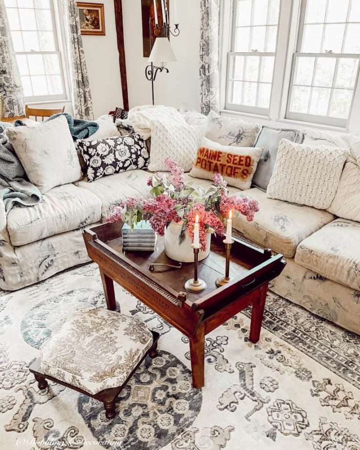 Design a Cozy Colonial Living Room  Dabbling & Decorating