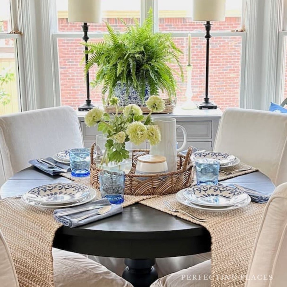 Gorgeous Round Table Centerpiece Ideas for Summer - Perfecting Places