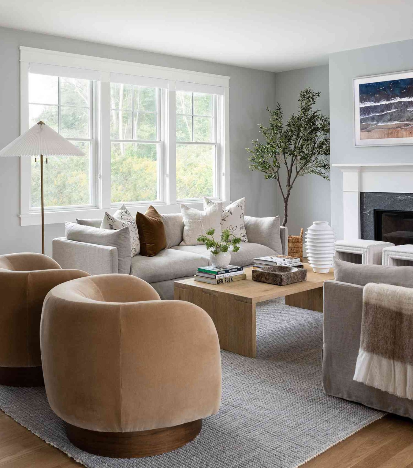 Gray and Brown Living Rooms to Create a Unique Space