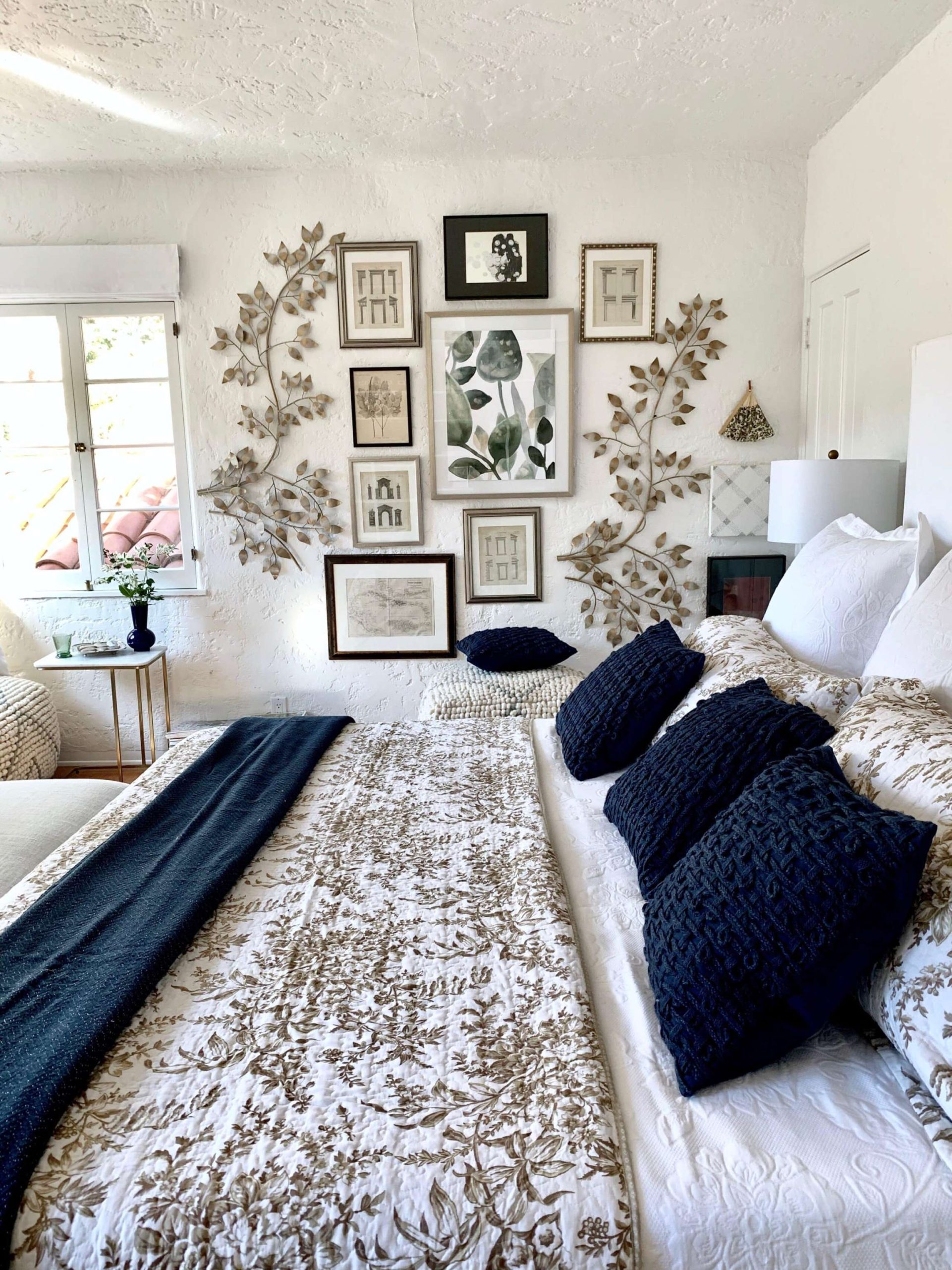 Guest Bedroom Makeover - Layered Fall COCOCOZY