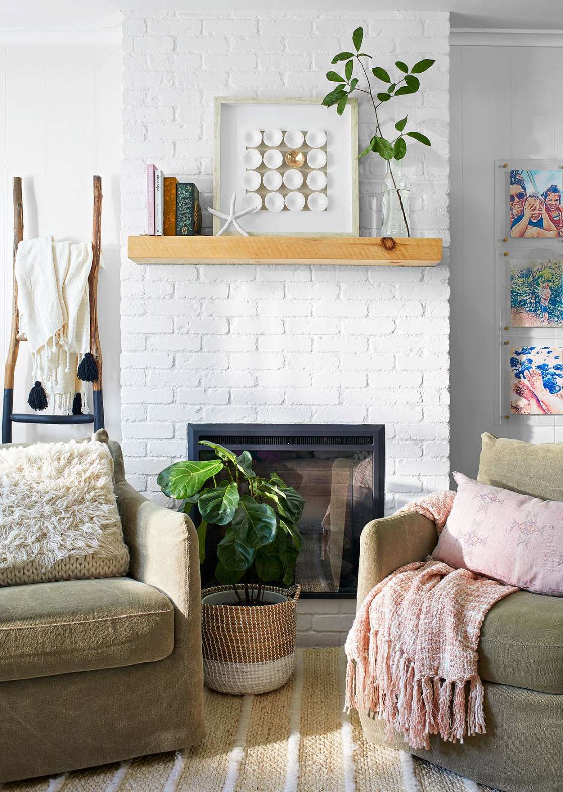 Ideas for Built-Ins Around a Fireplace that Add Character and