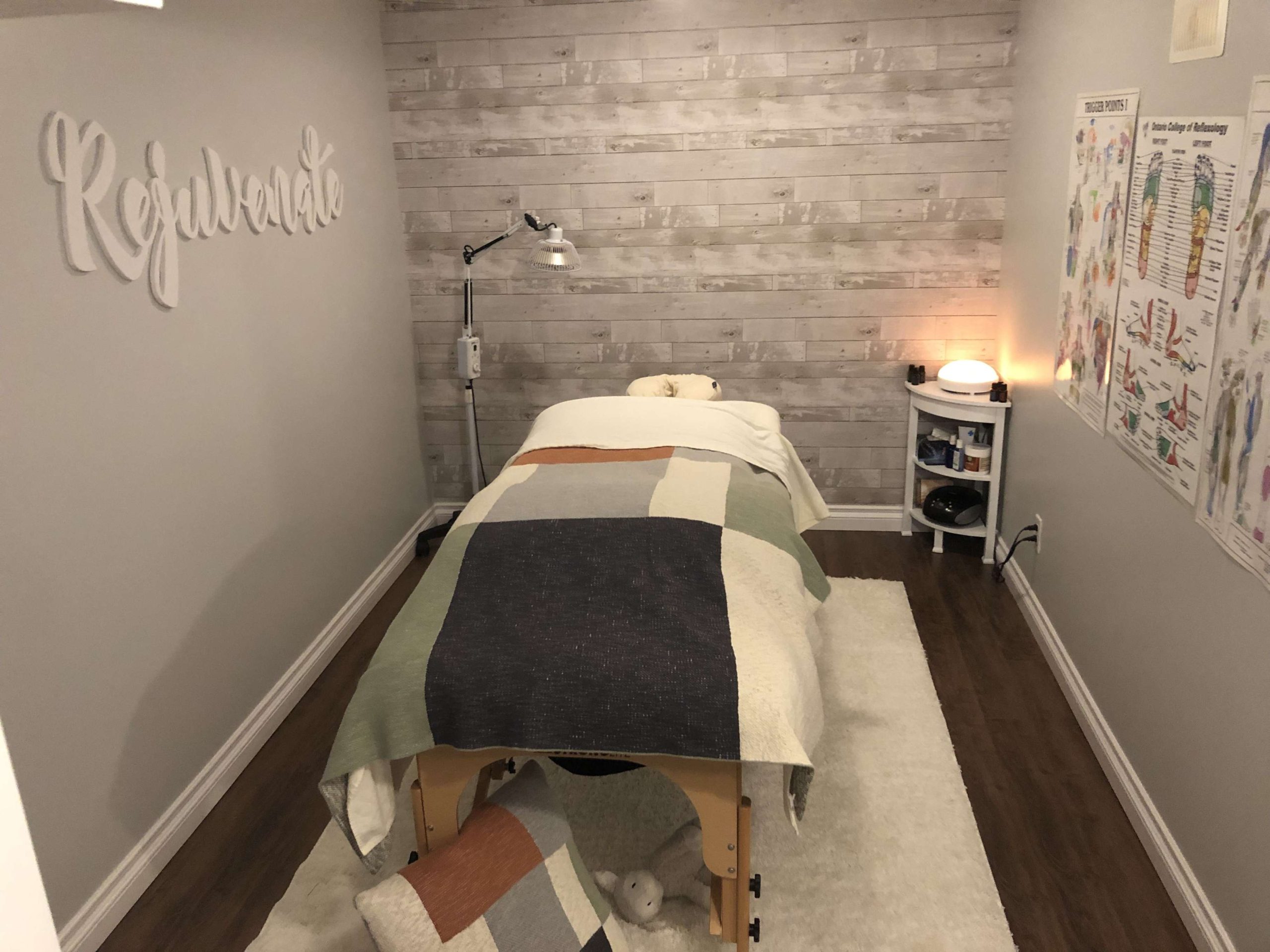 Massage room  Massage room, Massage room design, Massage room decor
