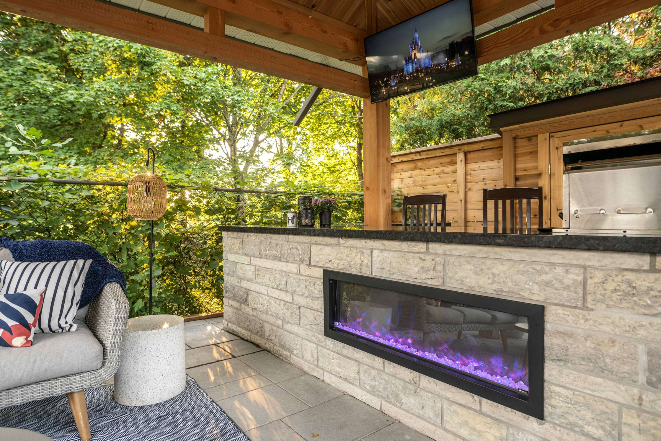 Outdoor Fireplaces - Professional Design & Construction