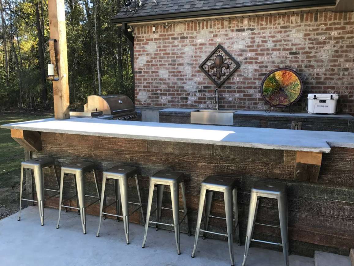 Outdoor Kitchen Design with Reclaimed Barn Board - Barron Designs