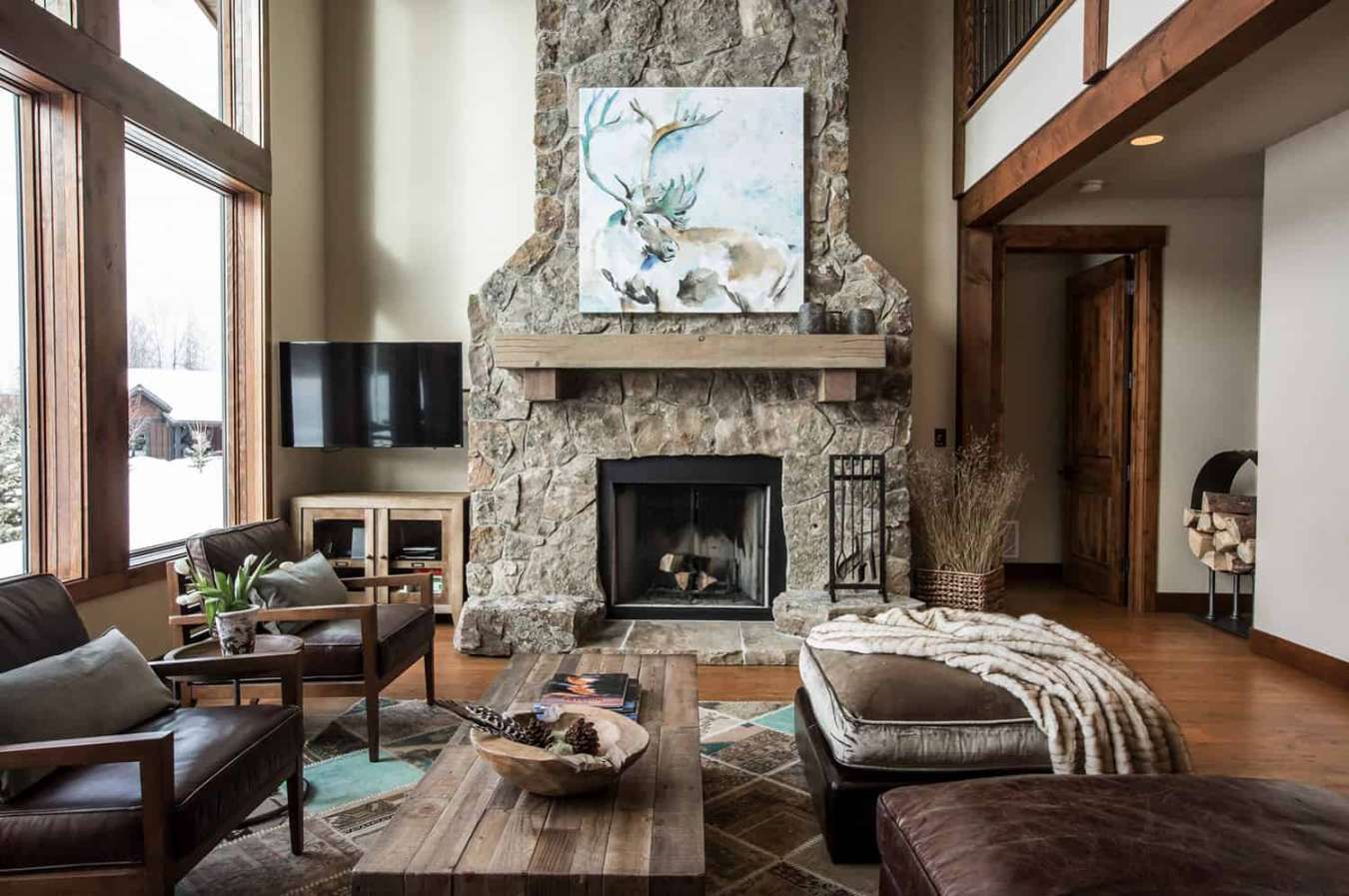 Outstanding Rustic Living Room Ideas That Have Cozy Fireplaces
