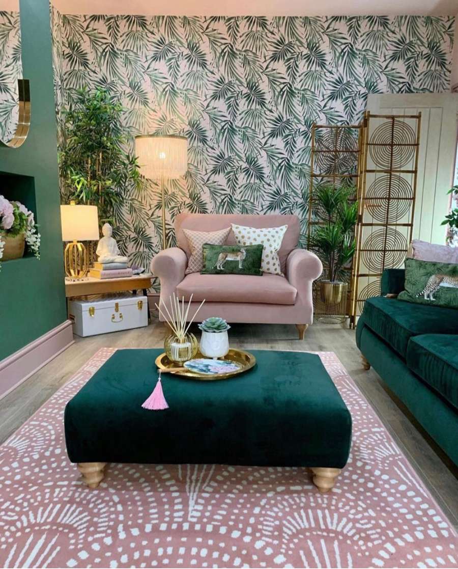 pink-green-tropical-wallpaper-living-room