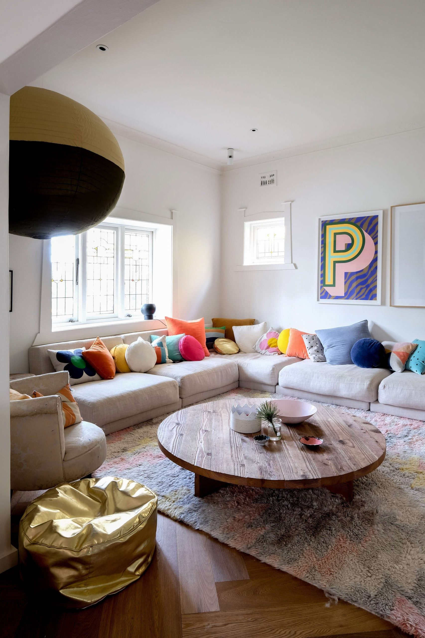 The Best Artistic Living Room Design - Matchness