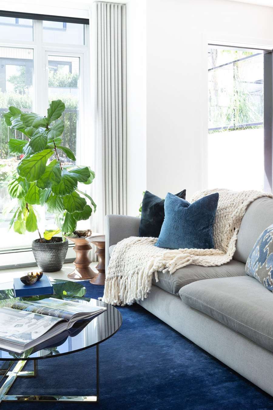 Ways to Decorate With Blue in the Living Room