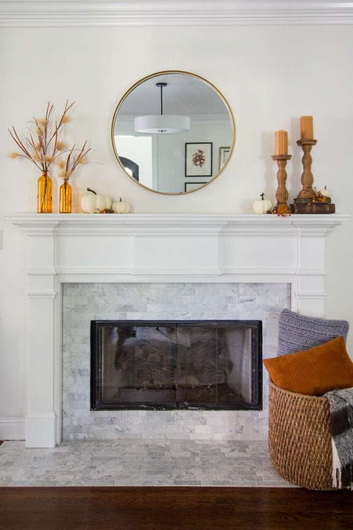 Ways to style a Simple Fall Mantle with a Round Mirror