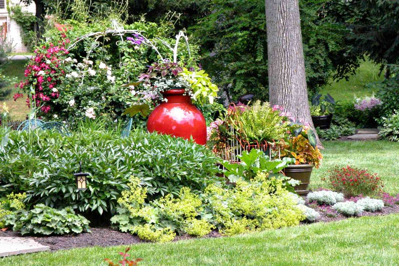 Beautiful Small Garden Ideas for Your Outdoor Space