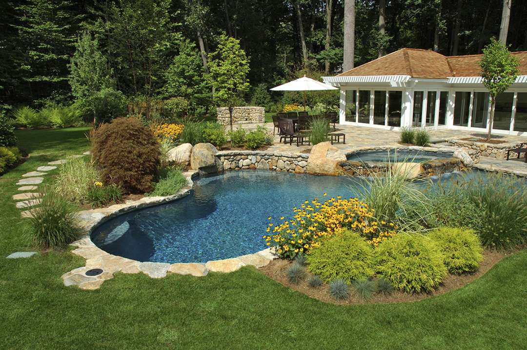 Creating a Seamless Oasis: Integrating Swimming Pool Equipment