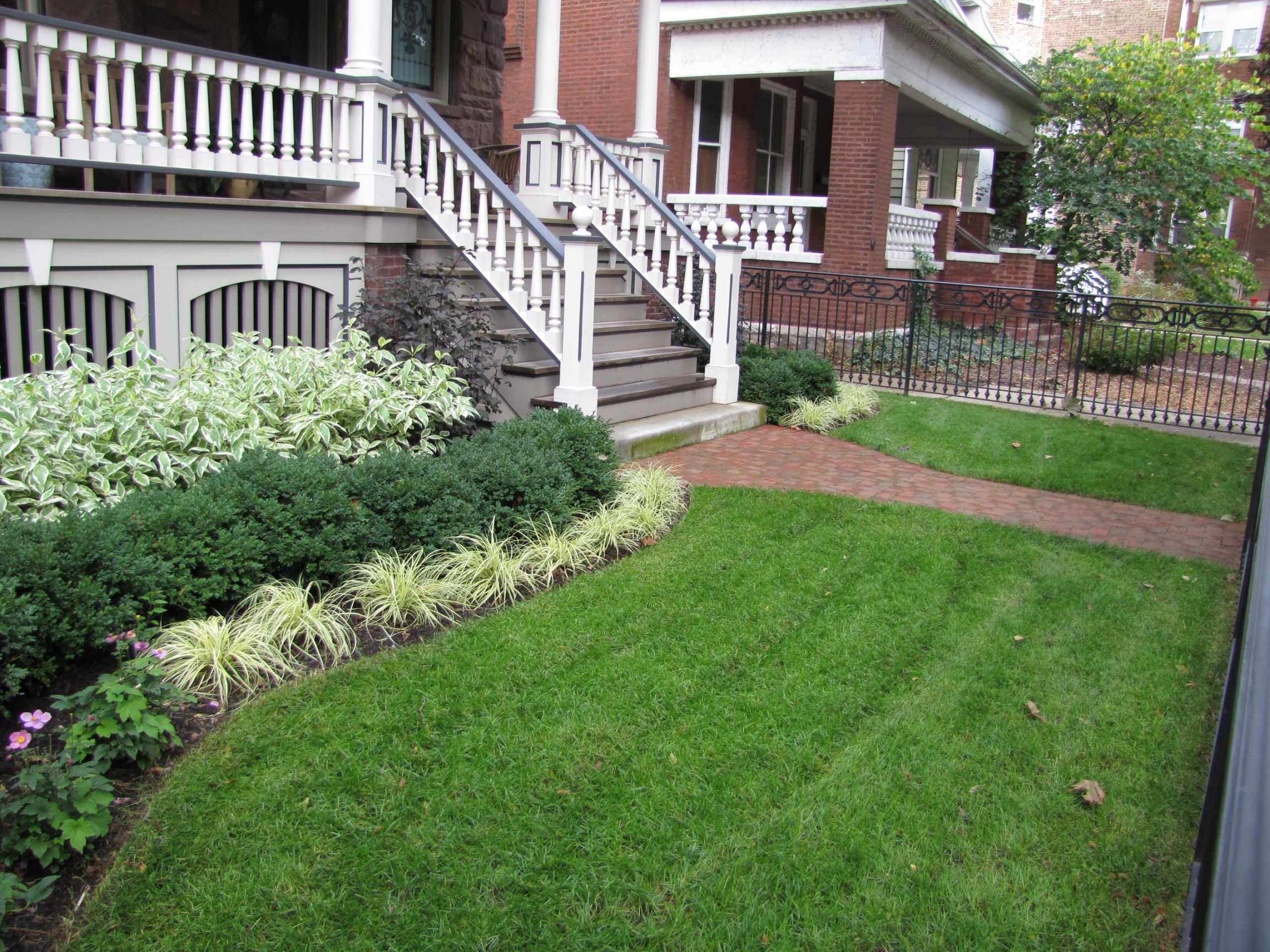 Front Yard Brick Landscaping Ideas You