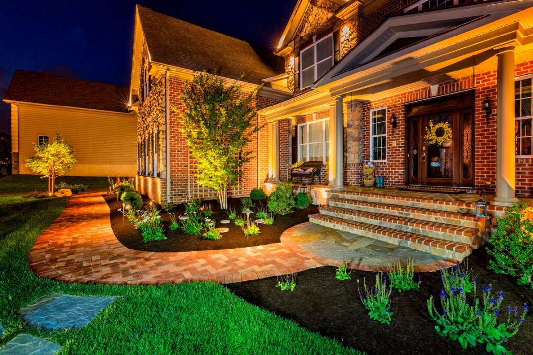 Greenville Overlook Cul-de-sac Curb Appeal - Borsello Landscaping