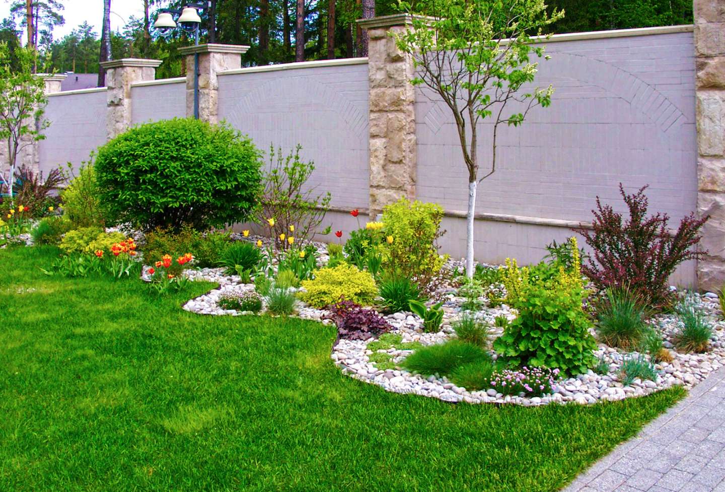 Landscaping - Lawn Edging and Driveway Ideas You