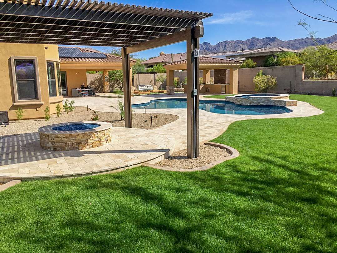 Phoenix Landscaping Designs, Outdoor Kitchens, and Pavers