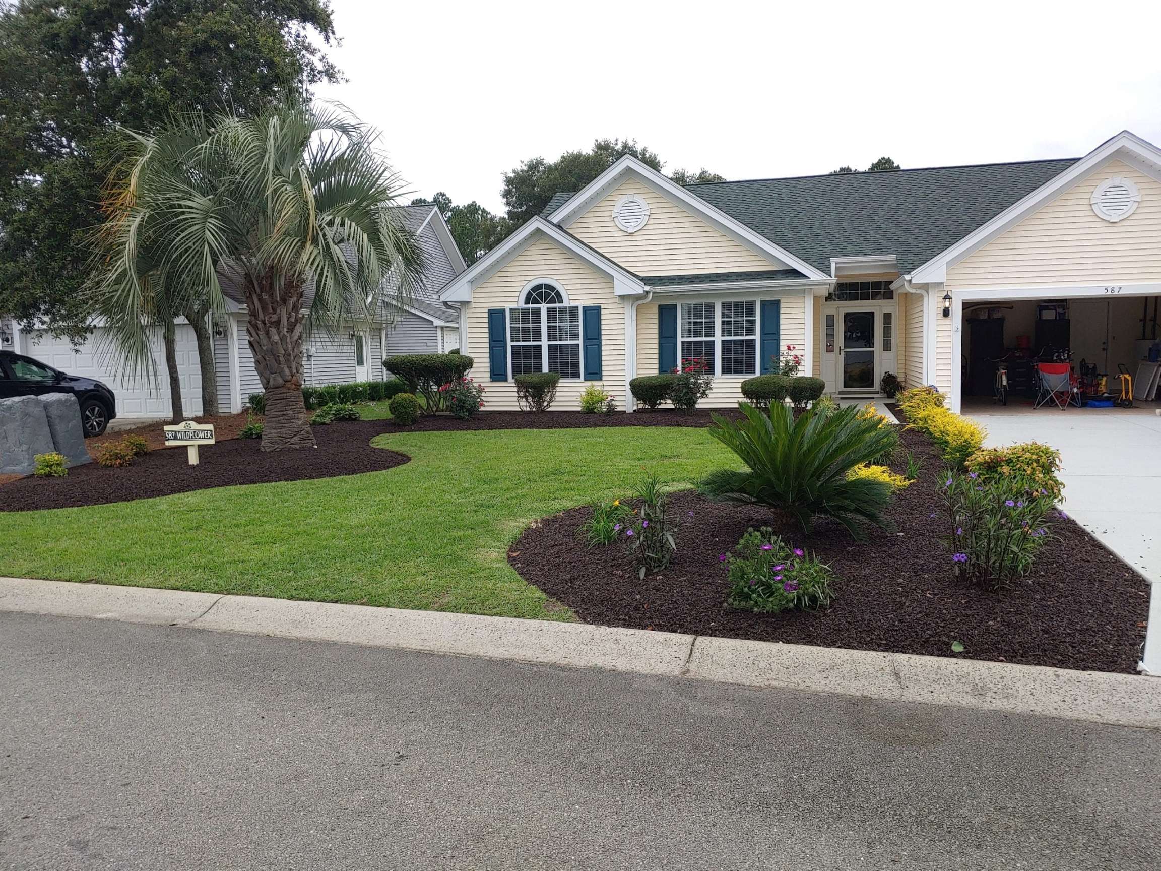 The Advantages Of Using Rubber Mulch On Landscaping Projects